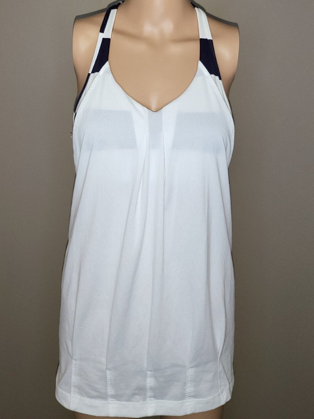 Lululemon Athletica White Navy Racerback Tank Top Built In Bra Size 8